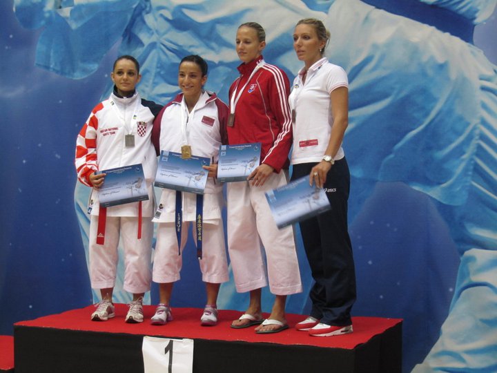 285411_2171178394737_1105051163_32553081_5853985_n